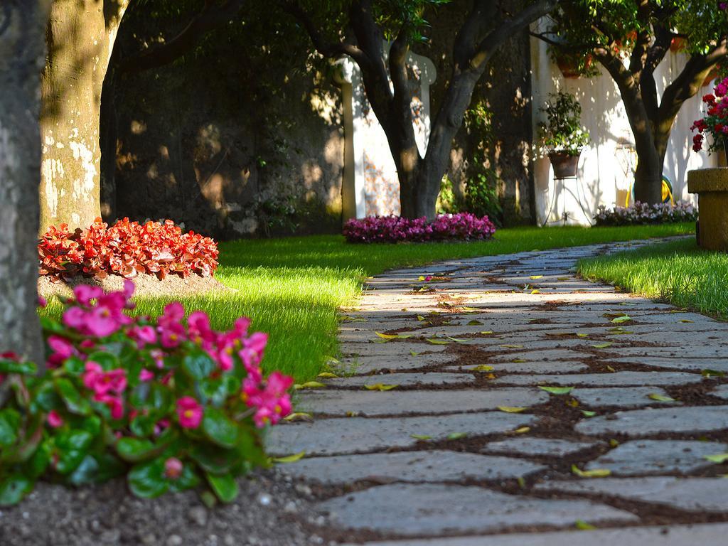 Готель The Secret Garden Relais П'яно-ді-Сорренто Екстер'єр фото