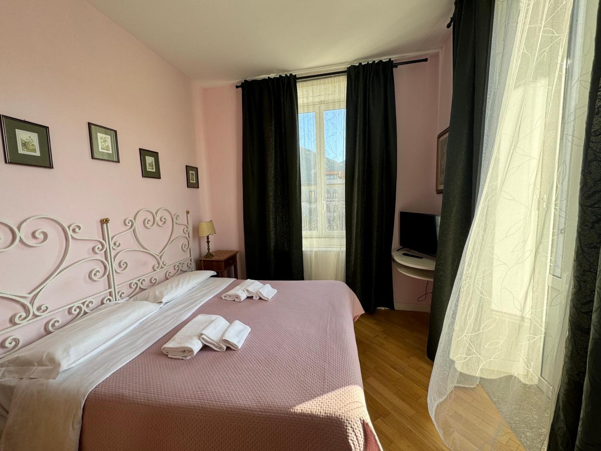 Готель The Secret Garden Relais П'яно-ді-Сорренто Екстер'єр фото